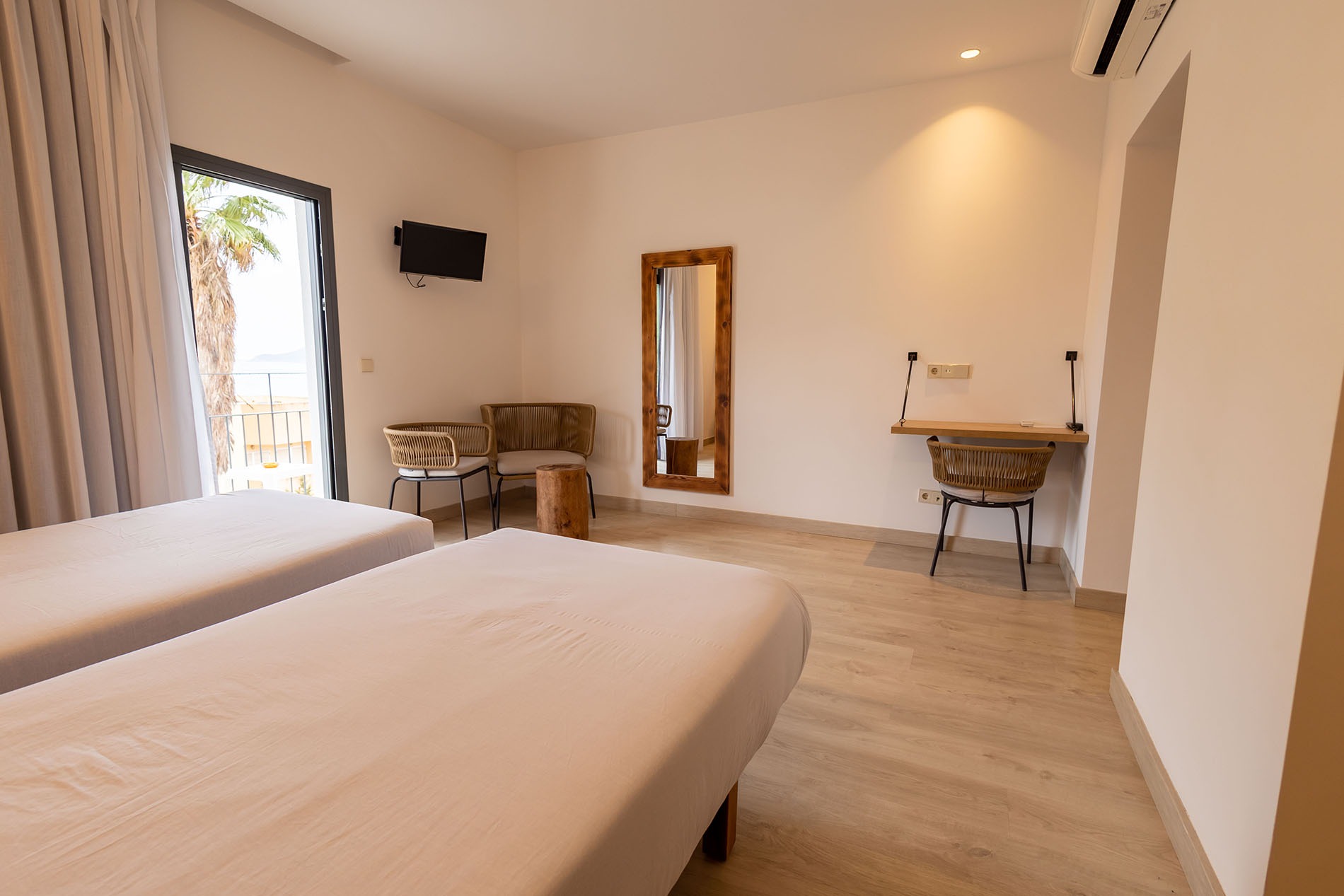 Hotel con encanto barato en Ibiza